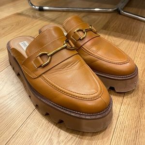 Cognac Leather Steve Madden Shirley Mule, Size 8. Barely Worn.